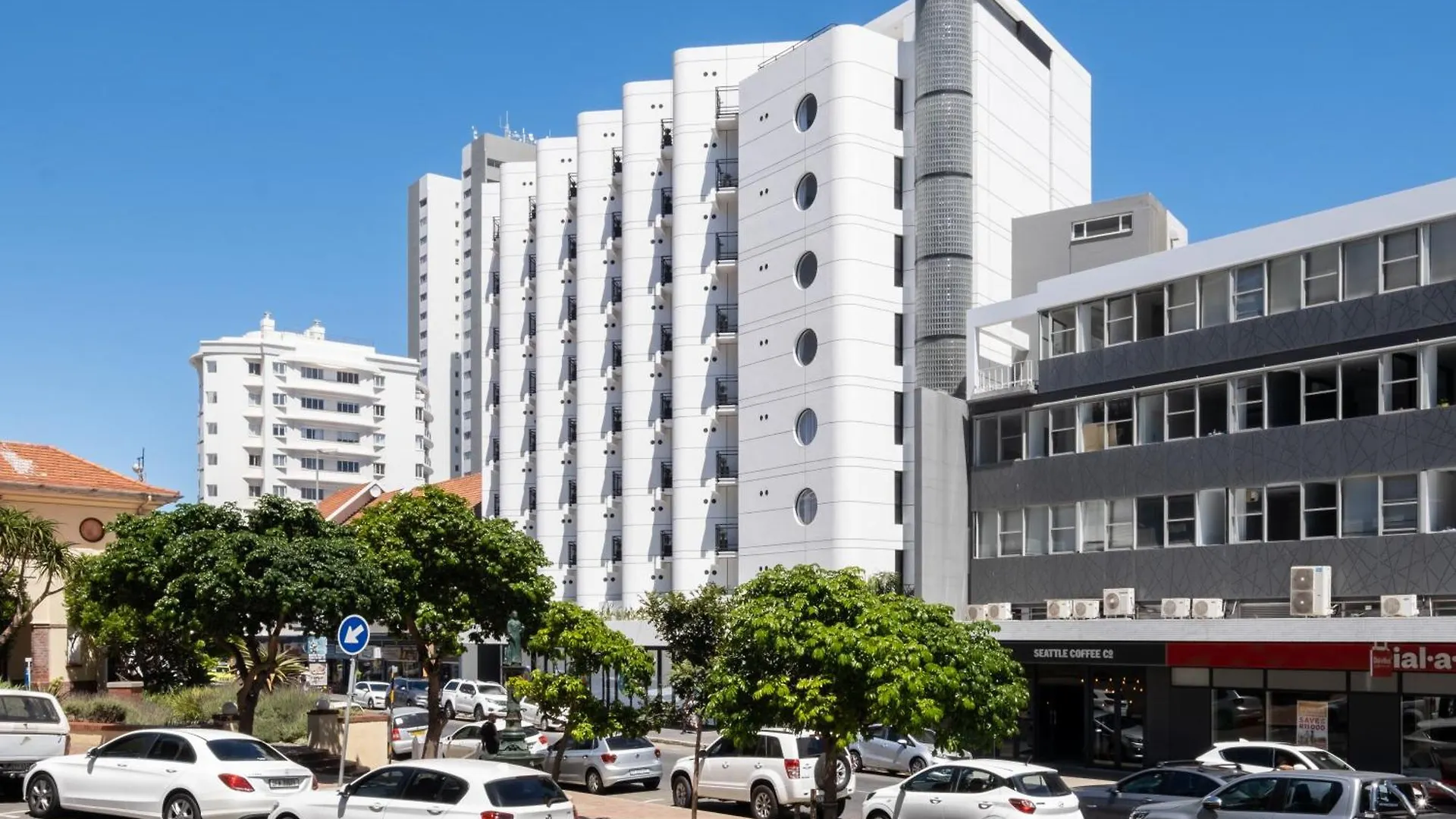 Flamingo 404 - Sea Point Studio Apartment Cape Town South Africa